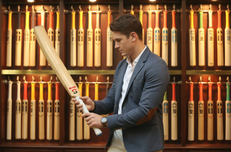 Choosing the Perfect Cricket Bat: A Guide for Every Player